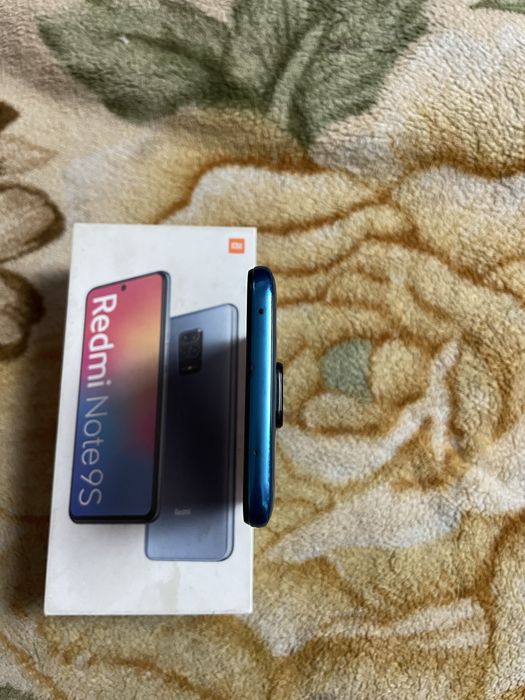 Продам телефон Redmi Note 9S