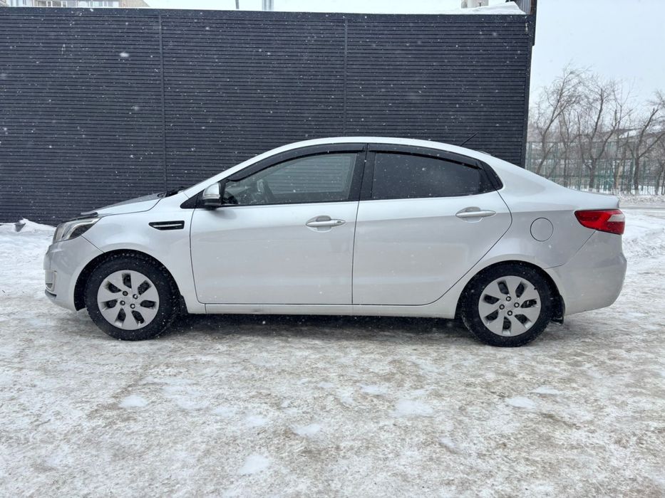 KIA RIO 2014 автомат