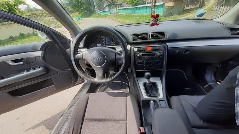 audi a4 , an 2002 ,motor 2.5