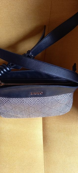 Чанта Liu Jo ,отлично състояние, носена броени пъти,събира много