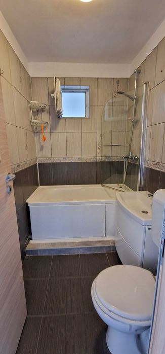 Inchiriez apartament 3 camere, spatios, recent renovat, langa Metrou Dristor, cu loc de parcare inclus