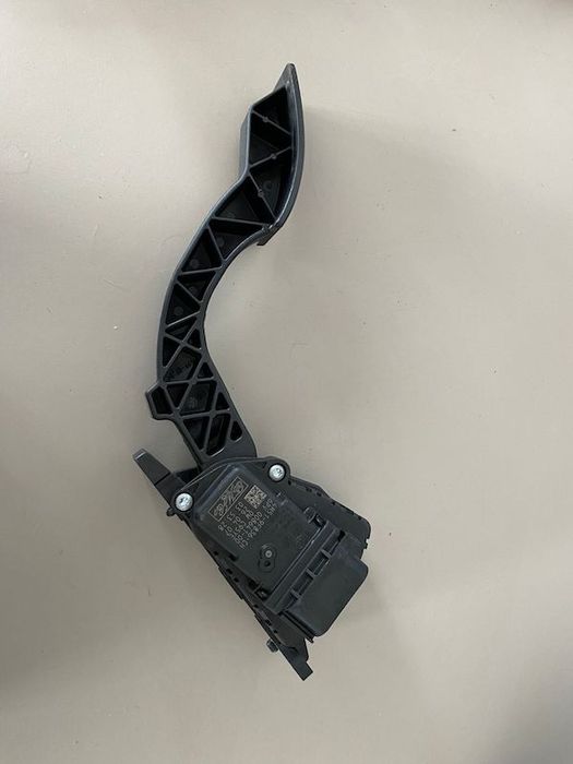 Pedala Acceleratie Volvo C30 C70 S40 V50 31280169