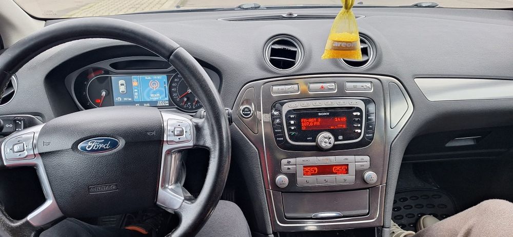 Ford Mondeo,an 2007,2 litri diesel,dublu climatronic,încalzire scaune,