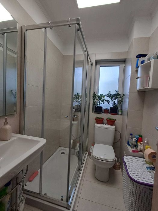 3 camere 2 bai cartierul Tineretului Chitila