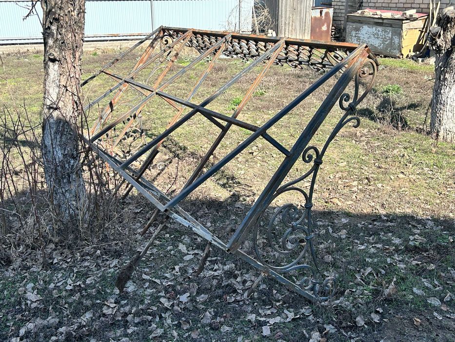 Навес для входной двери