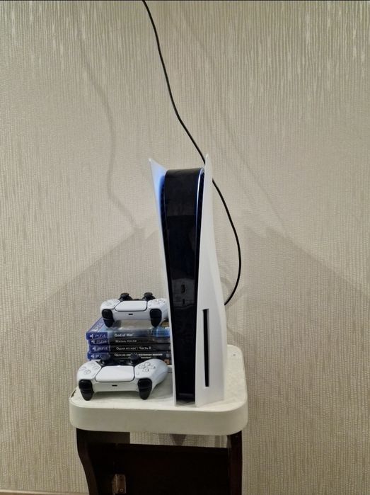 Продам Playstation 5