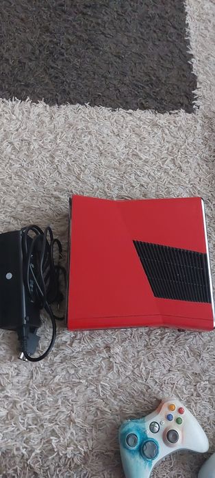 Vand xbox 360 in stare impecabila