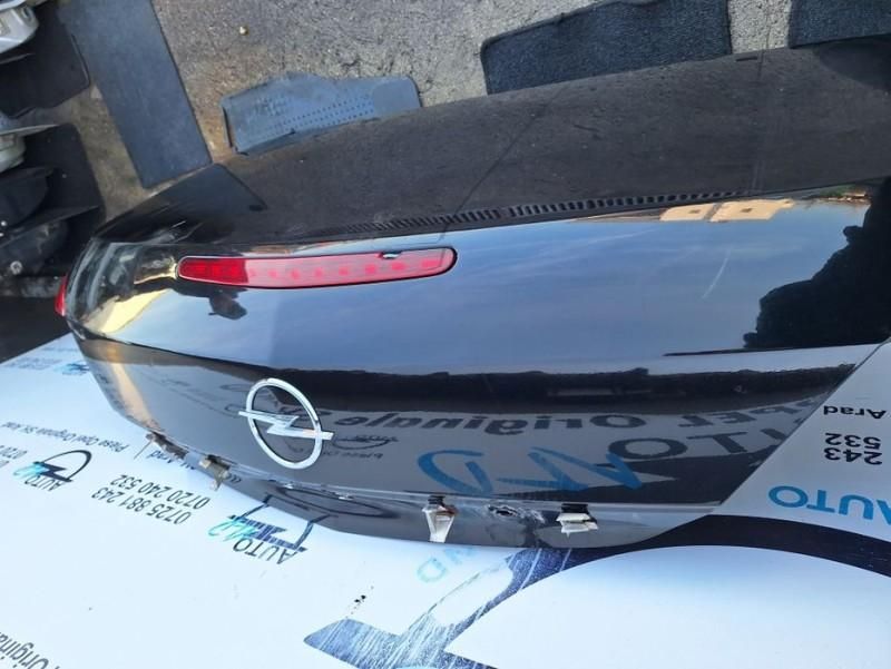 Capota spate portbagaj cu stopuri Opel Astra H facelift