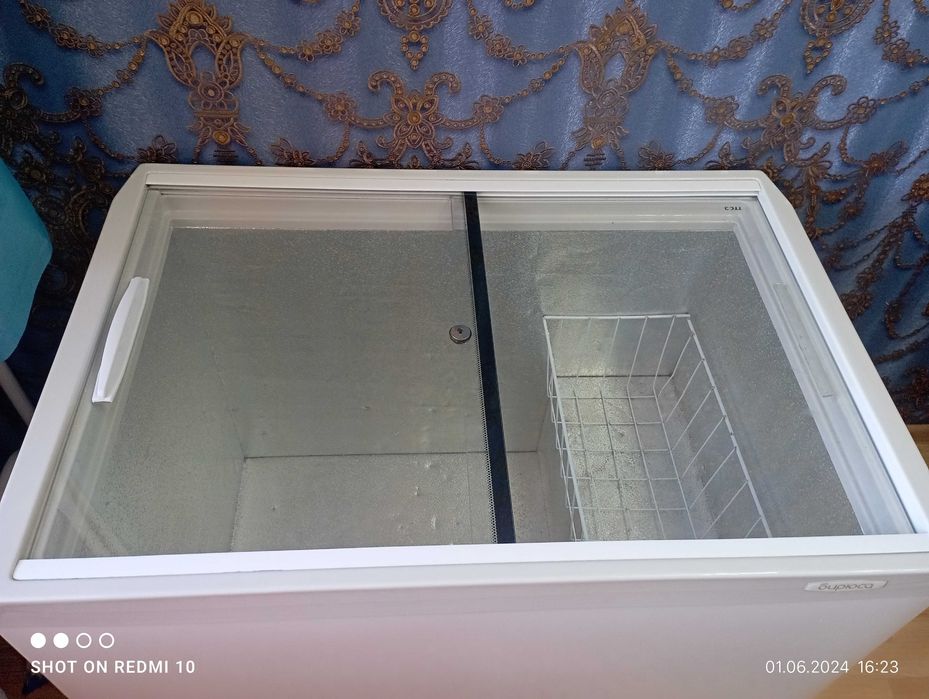 Морозильник не рабочий! продам