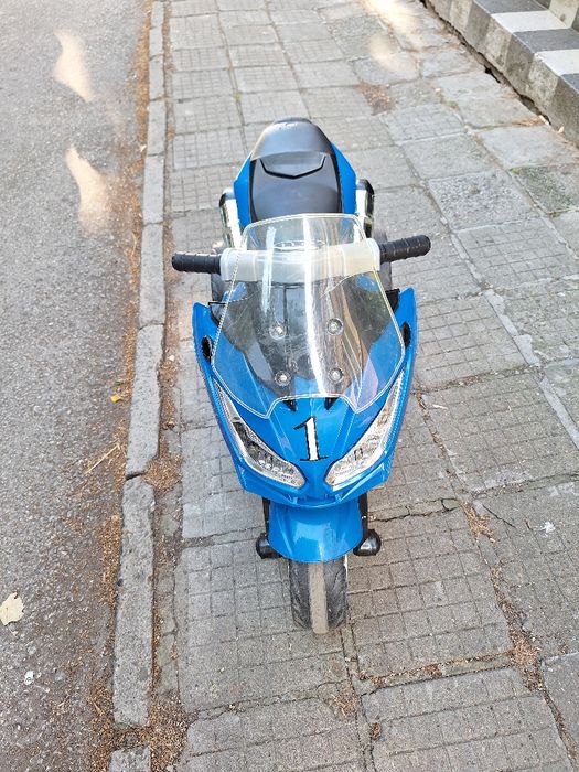 Акумулаторен детски мотор