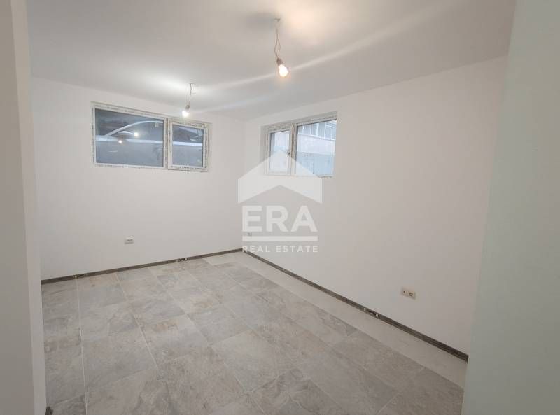 Едностаен, завършен до ключ, югозападен апартамент за продажба, в нова