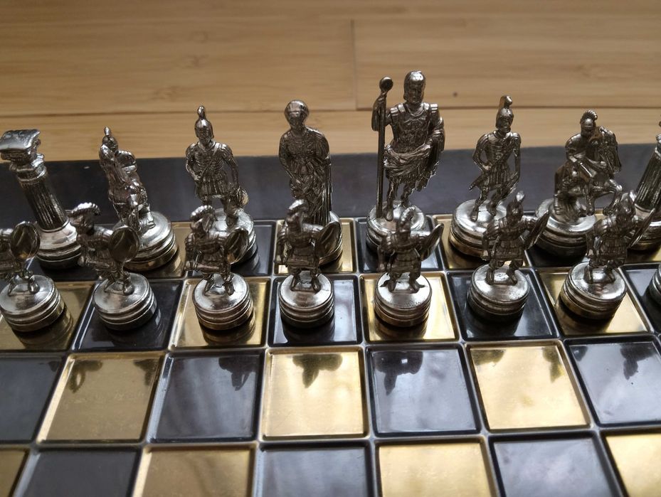 Sah Manopoulos de lux cu piese metalice