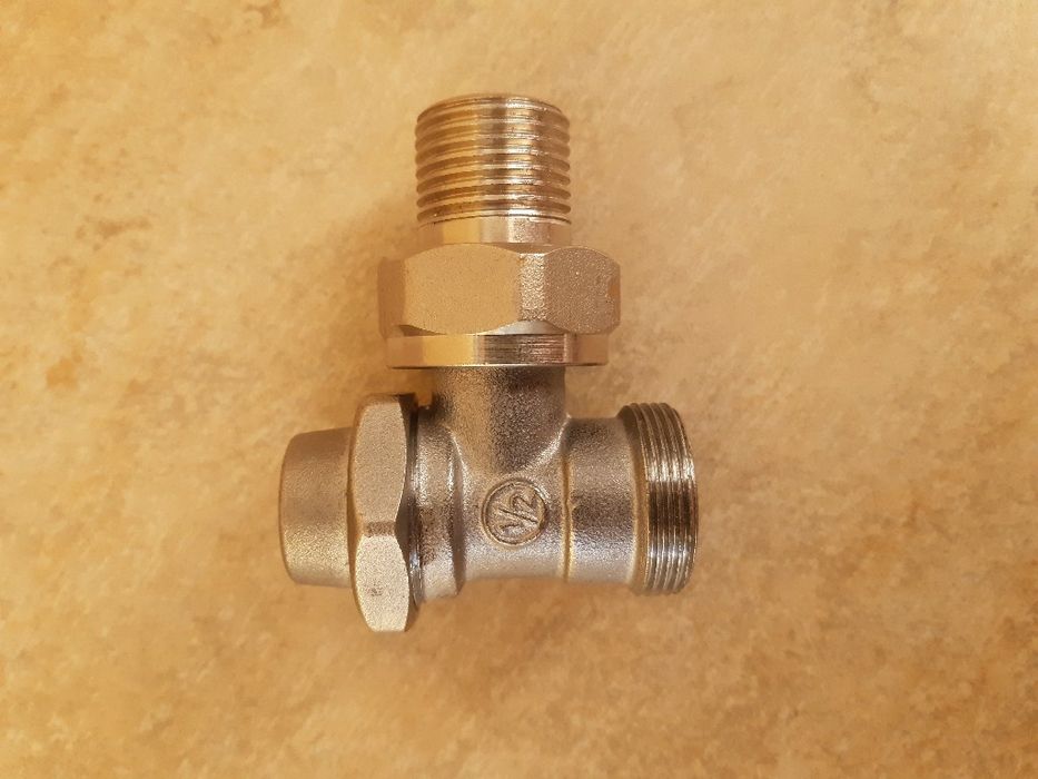 Секретен кран за радиатор / парно