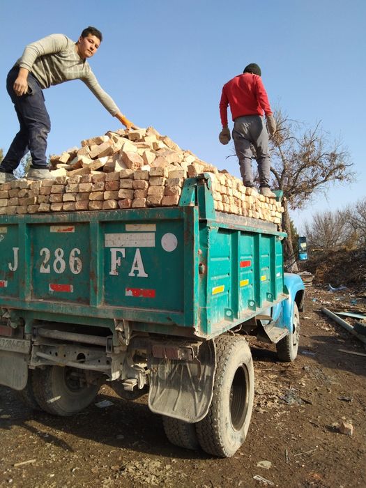 Bu pishgan gisht Кирпич жженний