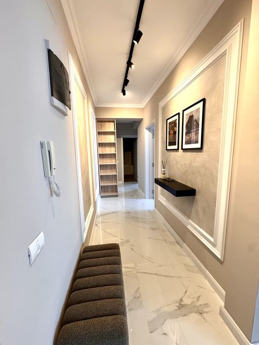 PROPRIETAR - Inchiriez apartament 3 camere cu curte in Baneasa Sisesti