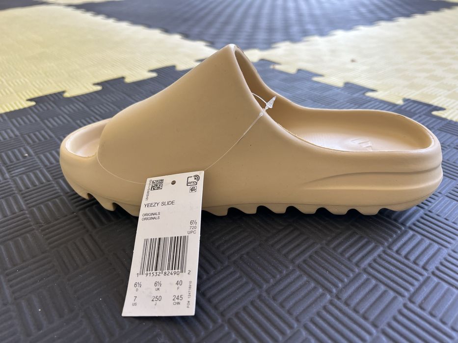 Adidas Yeezy Slide
