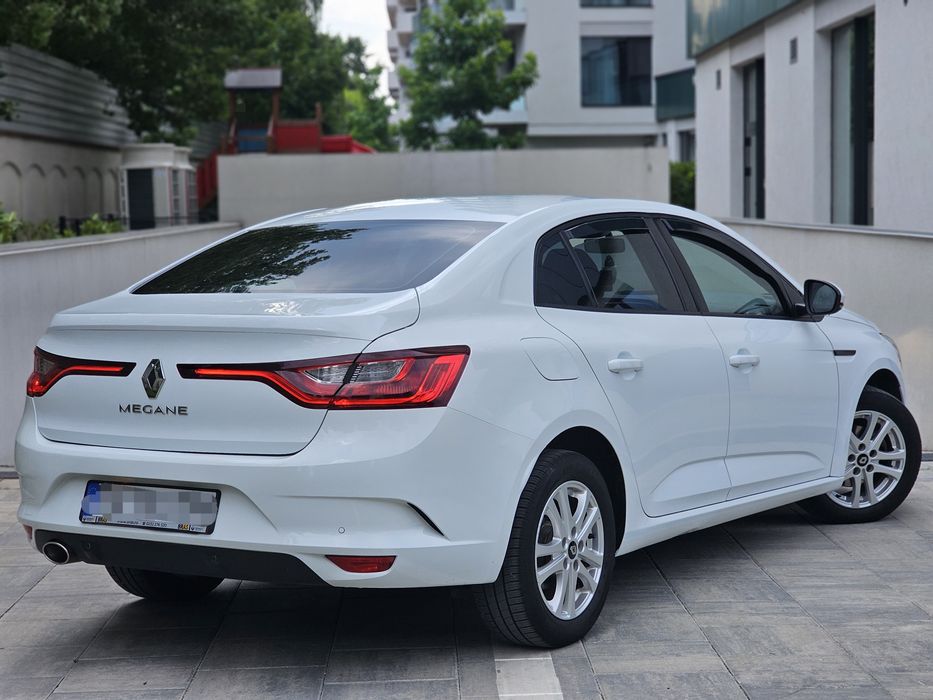 RENAULT Megane 2021 — imagine 4