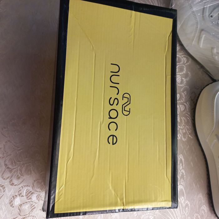 Кроссовки NURSACE