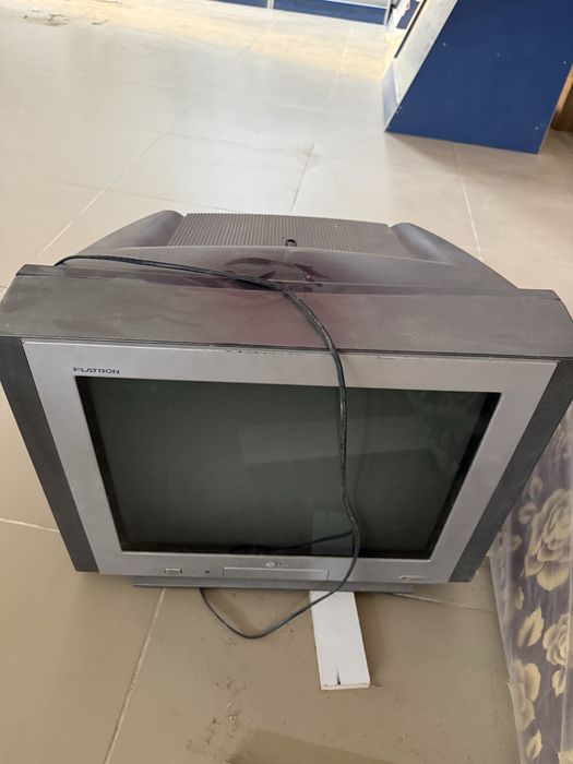 Телевизор-5000тг