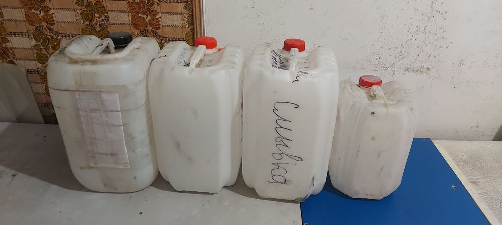 Канистры пластиковые