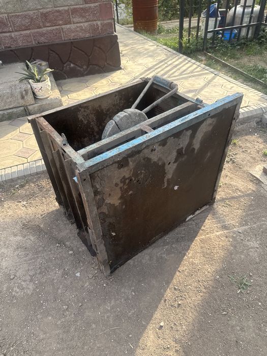Советский стол со стульем