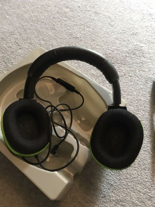 Продавам различни геймърски слушалки с минимални дефекти