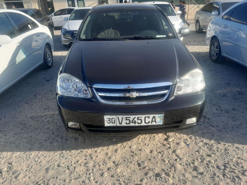 Xarajati yoq eshikda petno bor