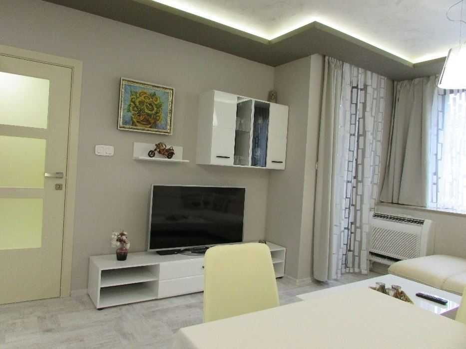 Дава се под наем Тристаен апартамент в Пловдив, Съдийски - 67 кв.м за 425 € - Снимка #1