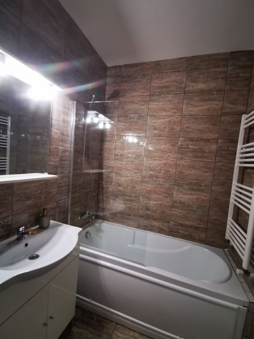 Închiriez apartament Oasului
