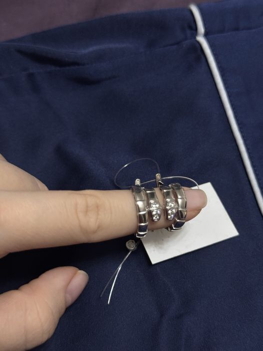 Серьги Bvlgari Serpenti белое золото