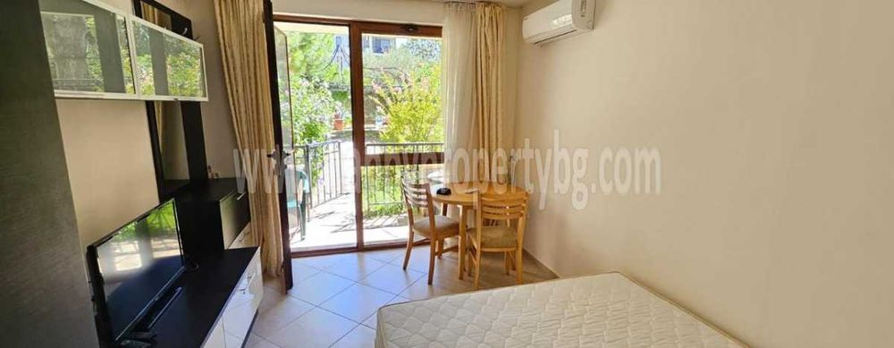 Продава се Едностаен апартамент в к.к. Слънчев бряг - 32 кв.м за 1422 €/кв.м - Снимка #4