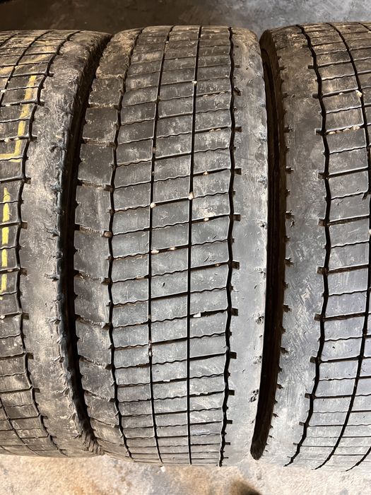 4 anvelope camion 235/75/17.5 , Continental , 9.5 mm