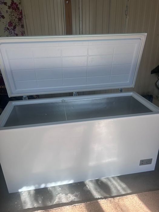 Горизонтальный морозильник