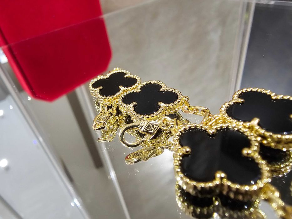 Van Cleef & Arpels VCA Black Onyx 5 Motifs Alhambra Дамска Гривна