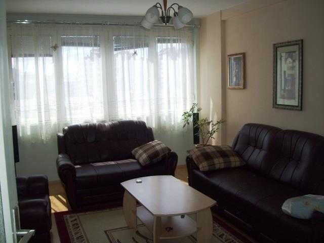 Двустаен имот в кв.Люлин 5