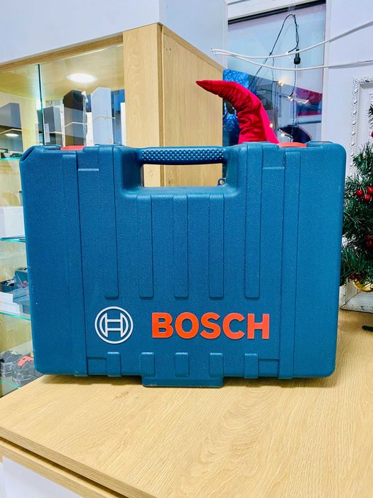 ЧИСТО НОВ !!! Ротационен лазер Bosch GRL 300 HVG, 532 nm, 300 м