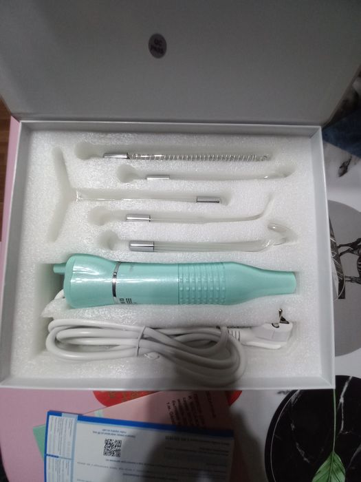 Продам массажёр для лица и тела