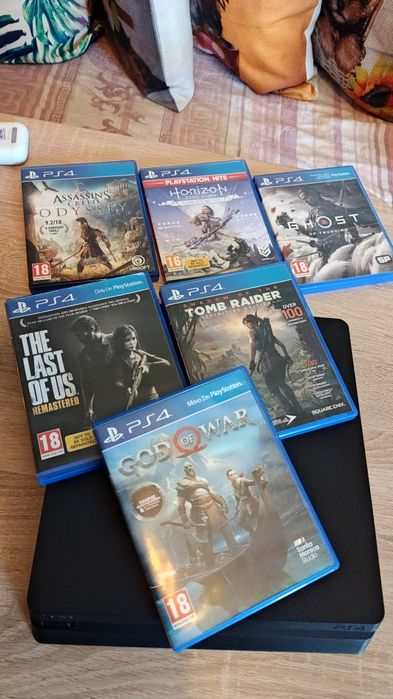 Playstation 4 slim edition