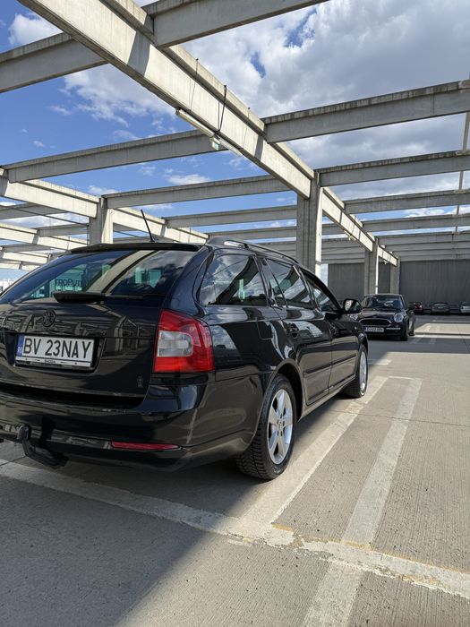 SKODA Octavia 2012 — imagine 3