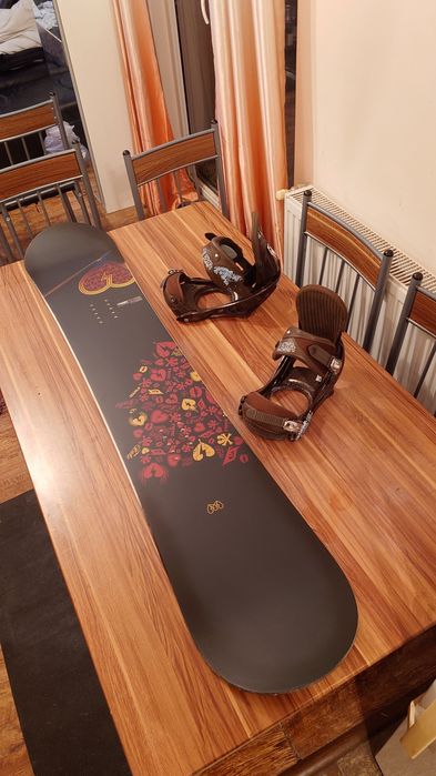 Placa Snowboard Nitro Fate 146 cu legaturi Burton Lexa S