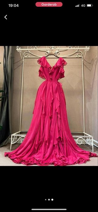 Элегантное платье