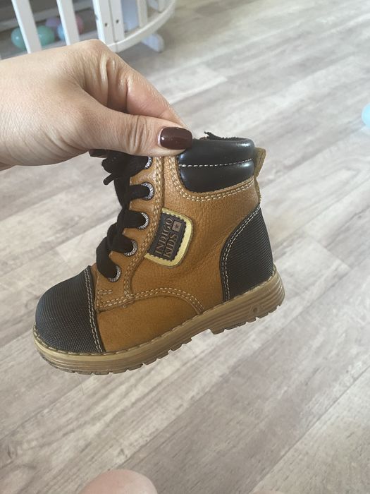 Демисезонные ботинки