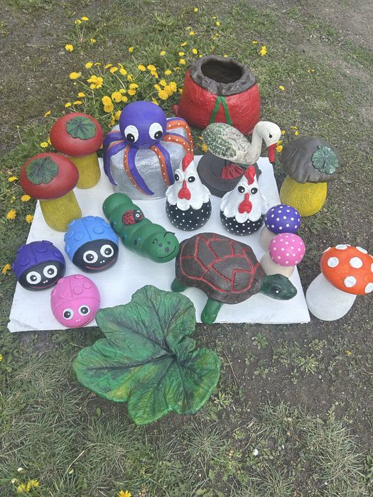 Продам фигурки для сада