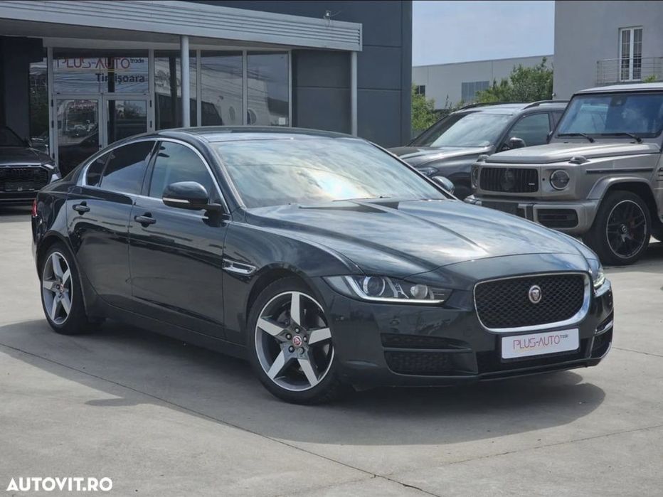 Jaguar XE
