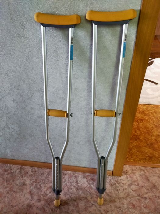 Продам костыли почти новые