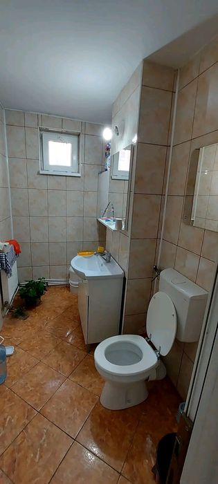 Ofer spre închiriere spațiu comercial!!!