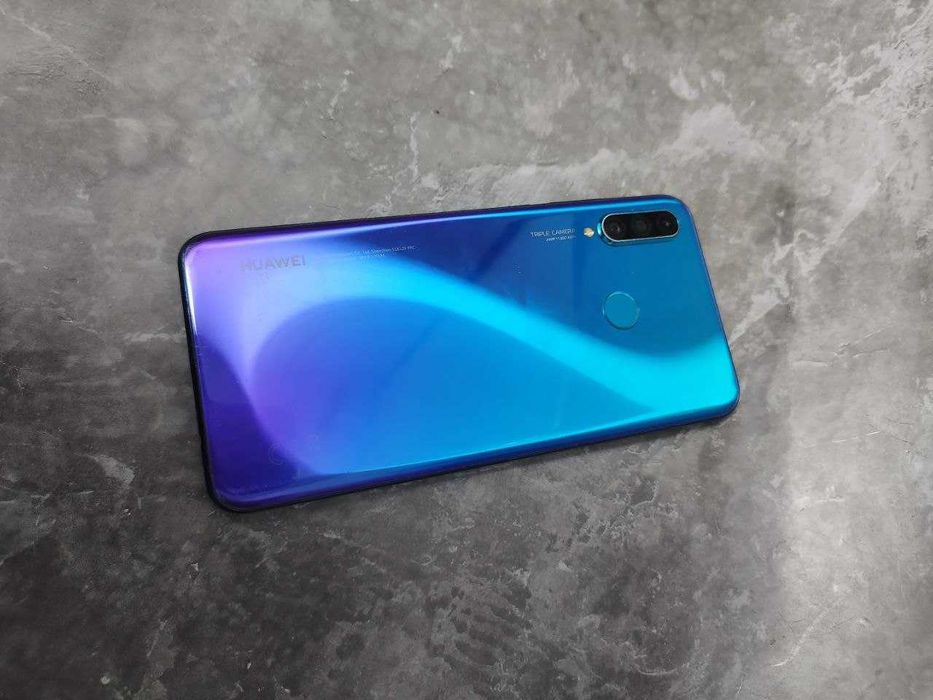 Huawei P30 Lite, 128 гб (866563 г. Кокшетау, ул. Абая 128, 21)