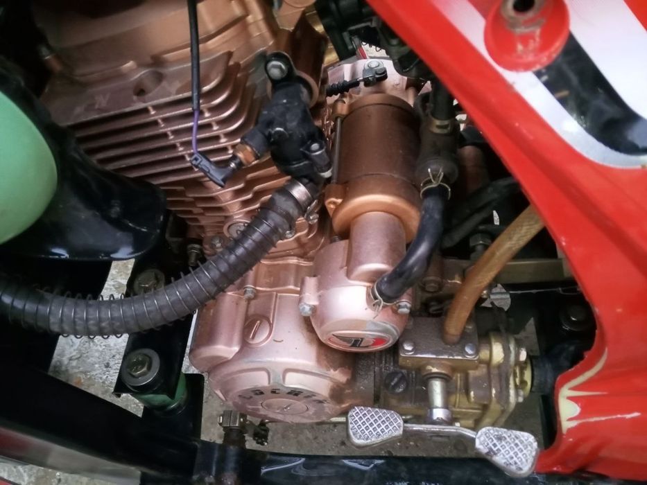 Mototsikl  xolati yaxshi 2tonnalik