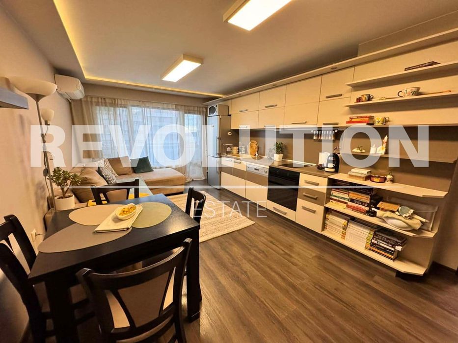 Дава се под наем Тристаен апартамент в Варна, Чайка - 70 кв.м за 797.64 € - Снимка #1