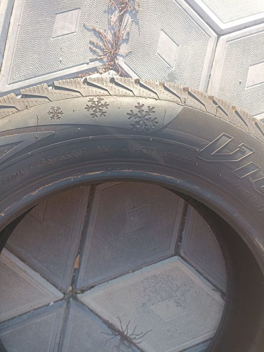 Vând cauciucuri de iarna